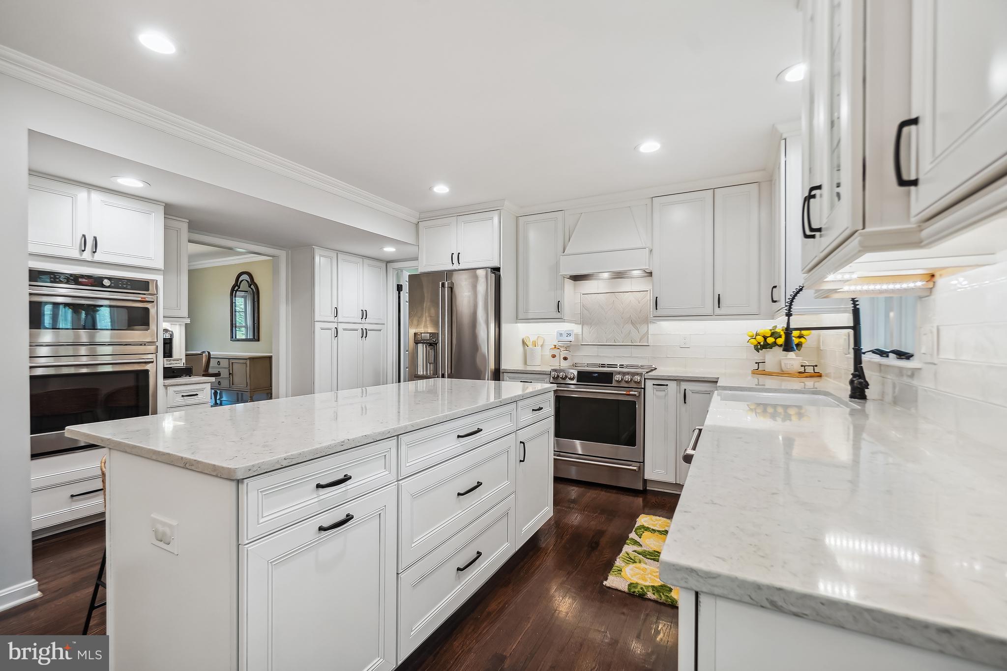 11007 Raccoon Ridge Court Reston, VA 20191 - Photo 19 of 55