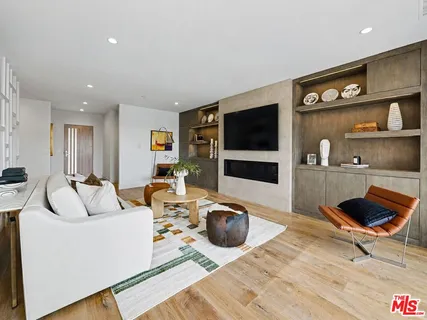 $5,395,000 | 922 Berkeley Street, Santa Monica, CA 90403