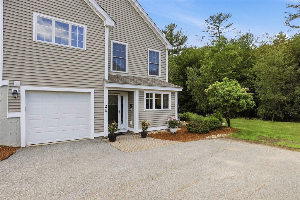 21 Sandstone Road, Unit 21 Westford, MA 01886 - Photo 34 of 41