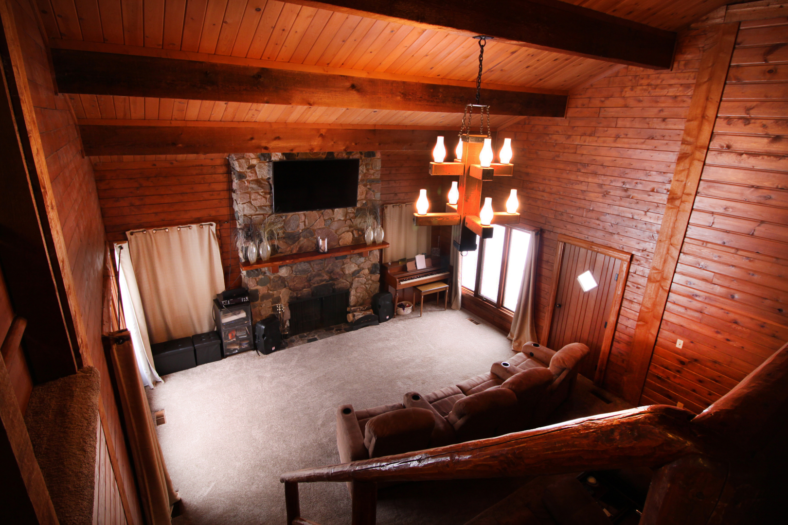 2002 Hawthorn Road Marengo, IL 60152 - Photo 10 of 27 a room with furniture and window