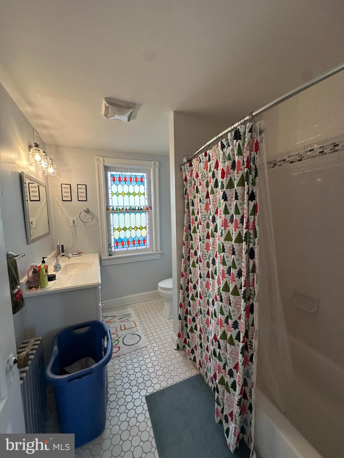 121 West Cottage Avenue Haddonfield, NJ 08033 - Photo 32 of 43 Bright and cheerful hall bathroom.