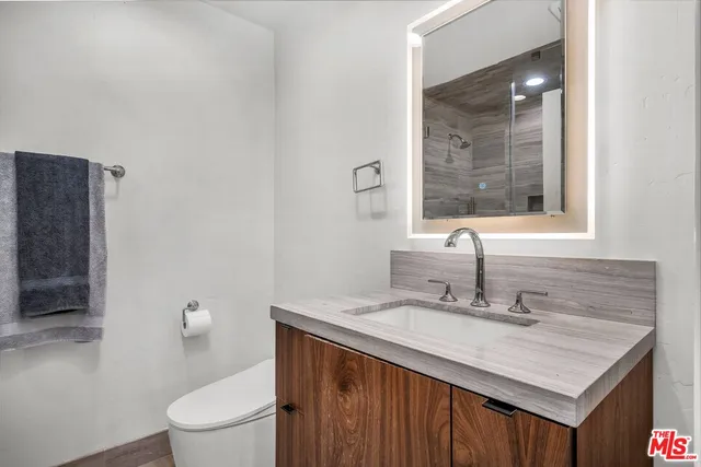 a picture of a counter top with couch