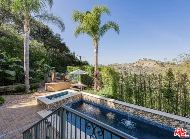 $6,250,000 | 3110 Benedict Canyon Drive, Beverly Hills, CA 90210