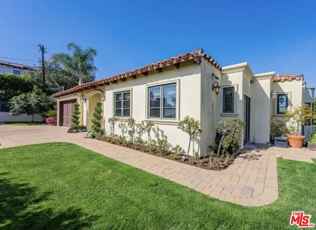 $6,250,000 | 3110 Benedict Canyon Drive, Beverly Hills, CA 90210