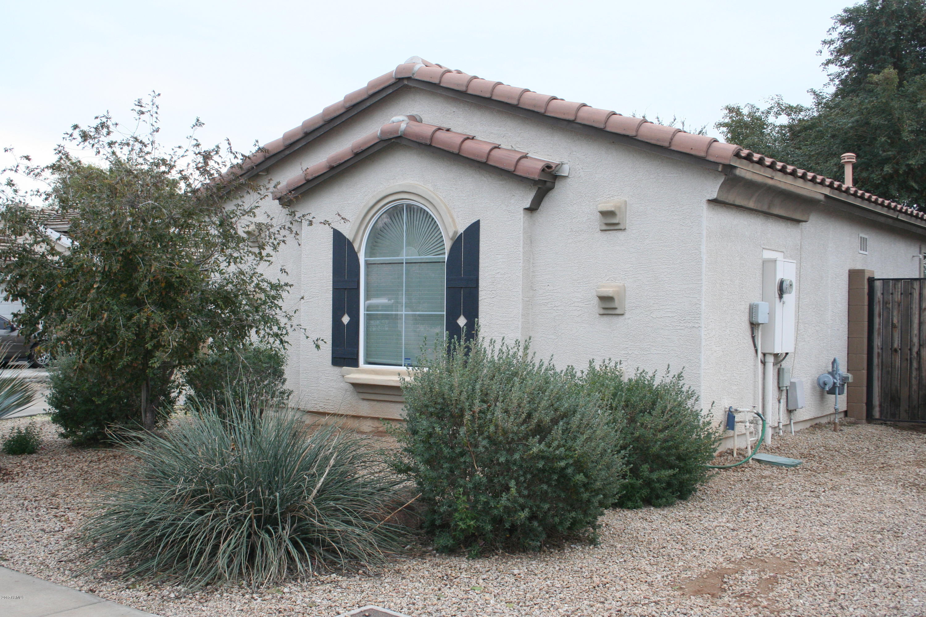 15061 West Wethersfield Road Surprise, AZ 85379 - Photo 2 of 20 Front right