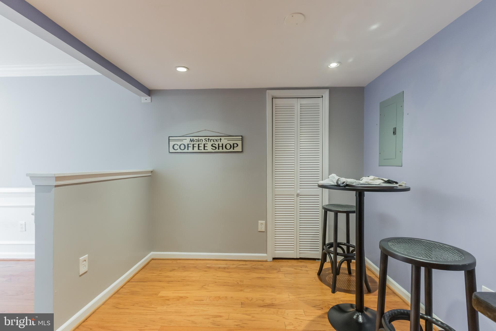 1515 South Arlington Ridge Road, Unit 704 Arlington, VA 22202 - Photo 18 of 38 Kitchen