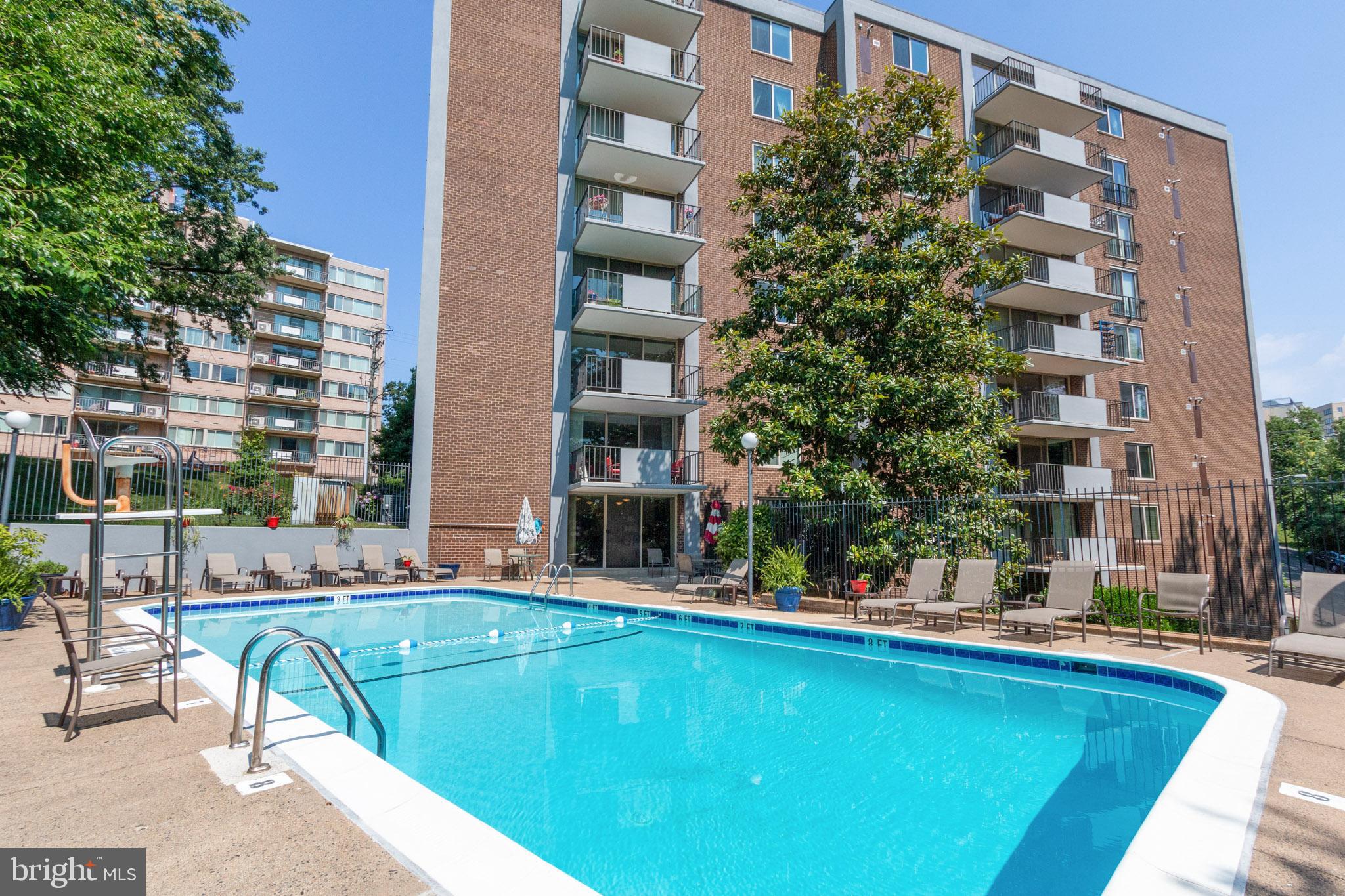 1515 South Arlington Ridge Road, Unit 704 Arlington, VA 22202 - Photo 36 of 38 Pool Area