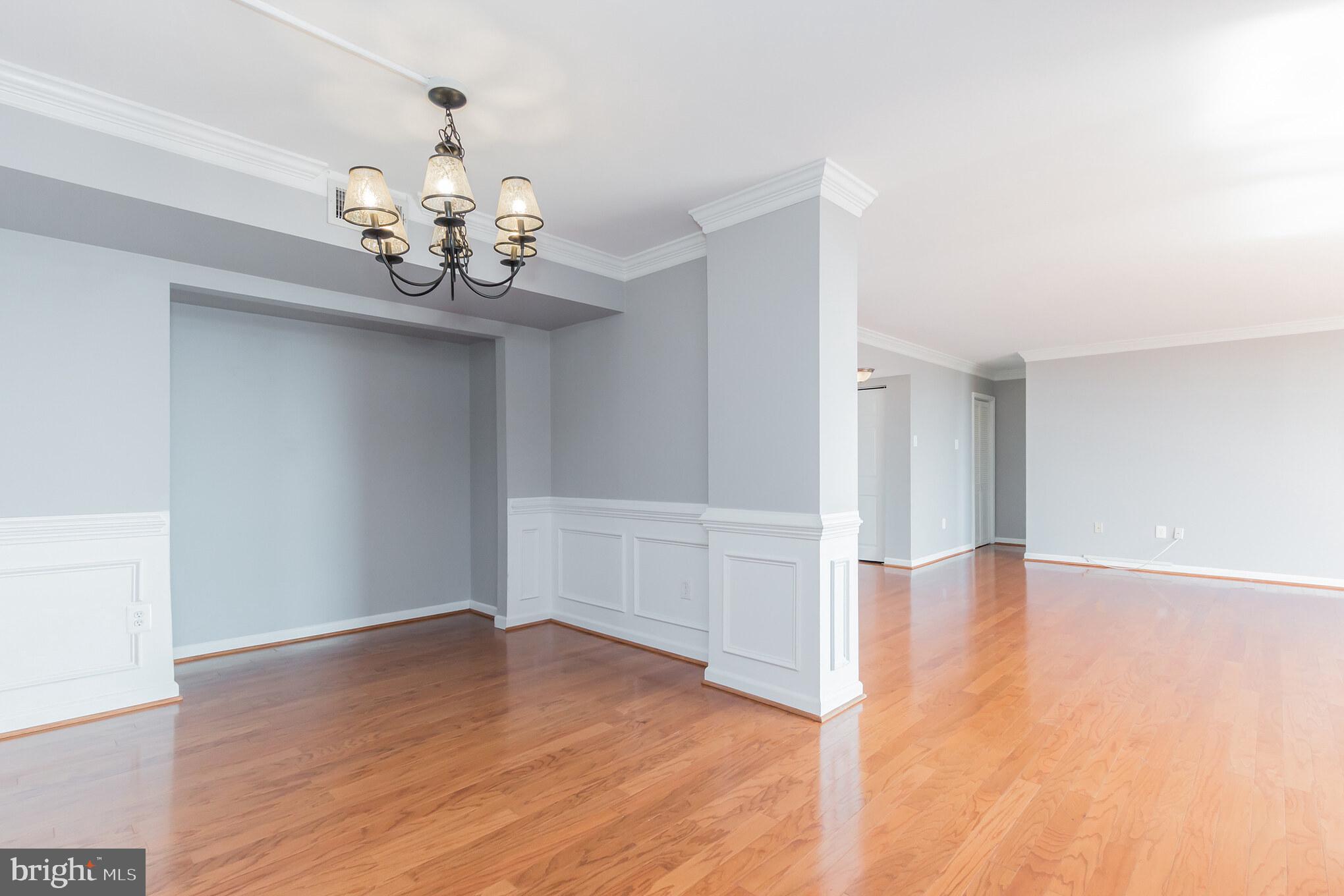 1515 South Arlington Ridge Road, Unit 704 Arlington, VA 22202 - Photo 10 of 38 Dining Room