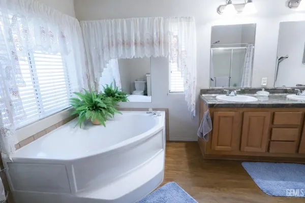 $135,000 | Undisclosed Address, Bakersfield, CA 93307