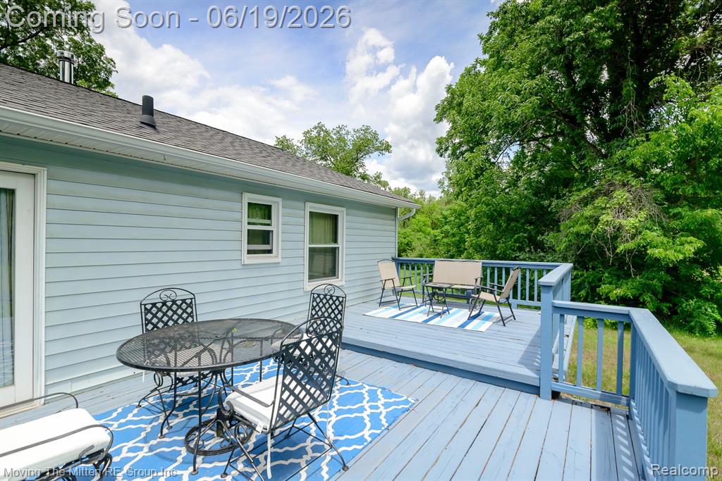 24567 Sherwood Road Belleville, MI 48111 - Photo 6 of 49