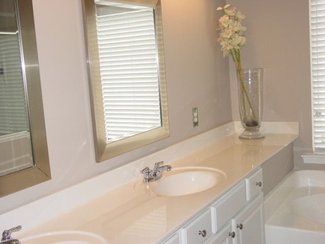7724 Jackson Dane Drive Raleigh, NC 27613 - Photo 13 of 25 Dual sinks, separate tub and shower, walk in closet with built-ins Master Bath/Spa