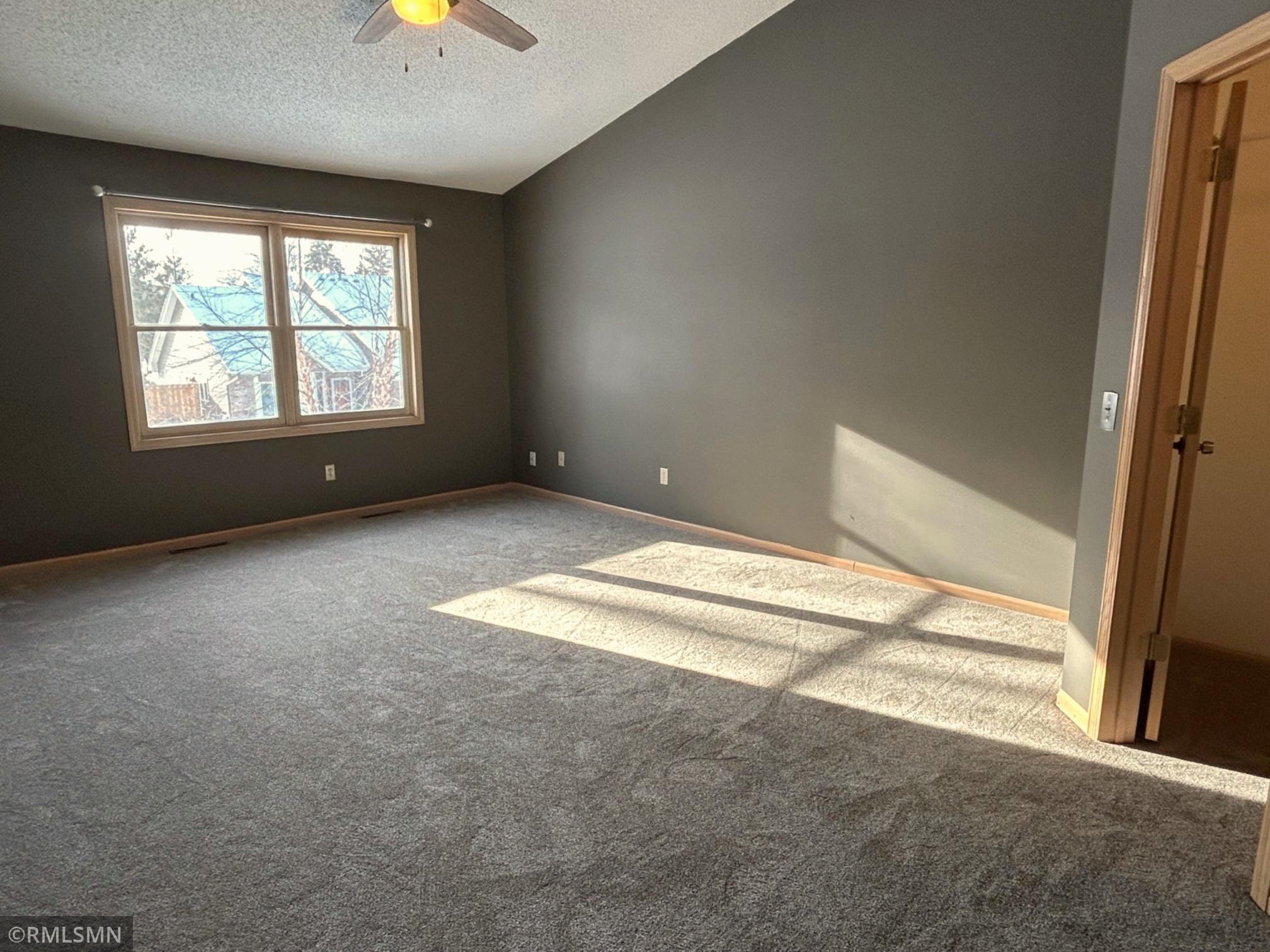 18502 Apple Tree Court Minnetonka, MN 55345 - Photo 17 of 31