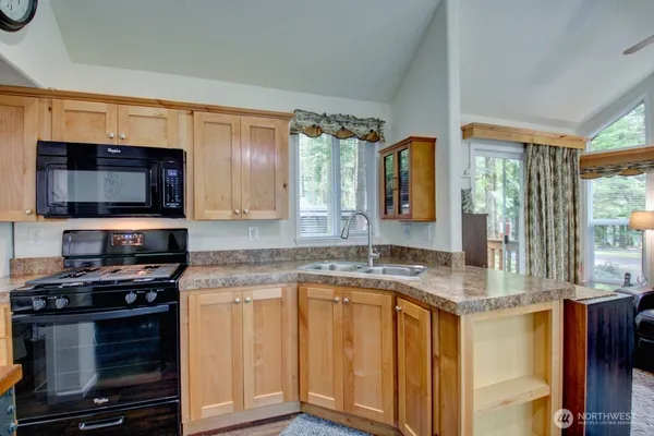 $99,900 | 33-2 Wilderness Way, Maple Falls, WA 98266