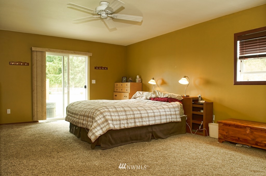 9515 185th Avenue Southwest Rochester, WA 98579 - Photo 8 of 20