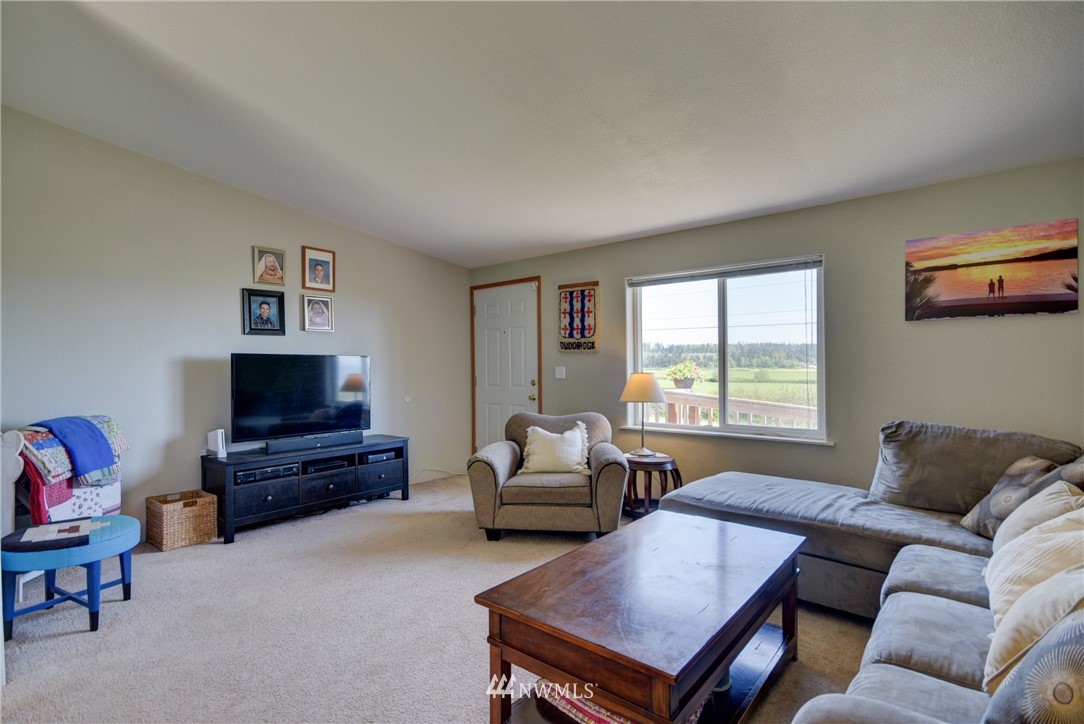 910 Fort Casey Road Coupeville, WA 98239 - Photo 5 of 25 Gallery Image 5