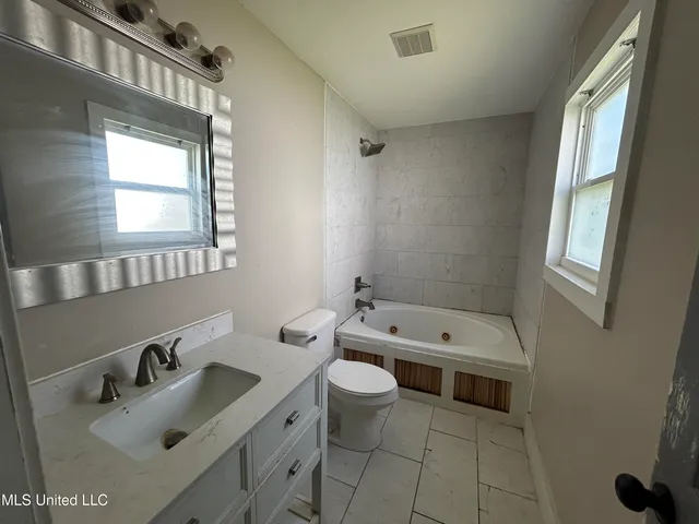 $109,900 | 8924 Hamakua Street, Diamondhead, MS 39525