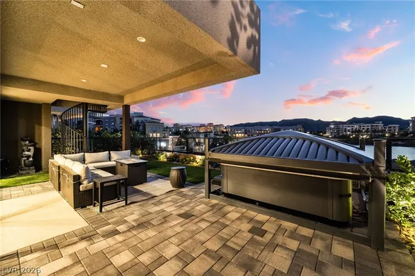 $1,550,000 | 16 Heron Harbour Drive, Henderson, NV 89011