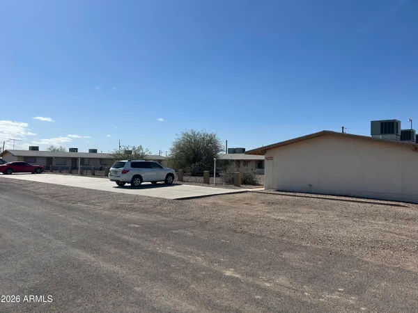 a view of parking area