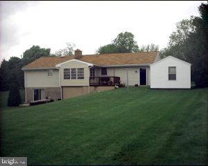 210 Weaver Drive Lititz, PA 17543 - Photo 2 of 3 Gallery Image 2