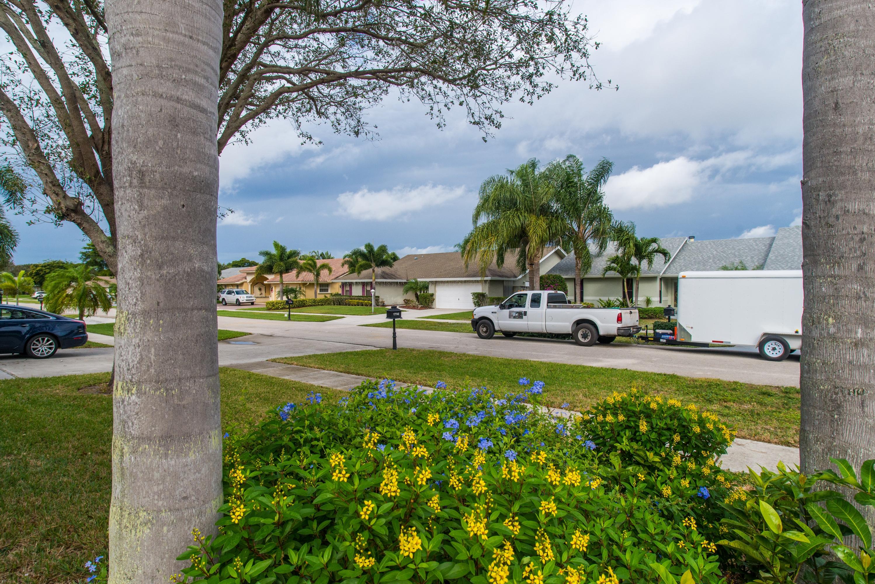17746 Woodview Terrace Boca Raton, FL 33487 - Photo 3 of 44 ext yard