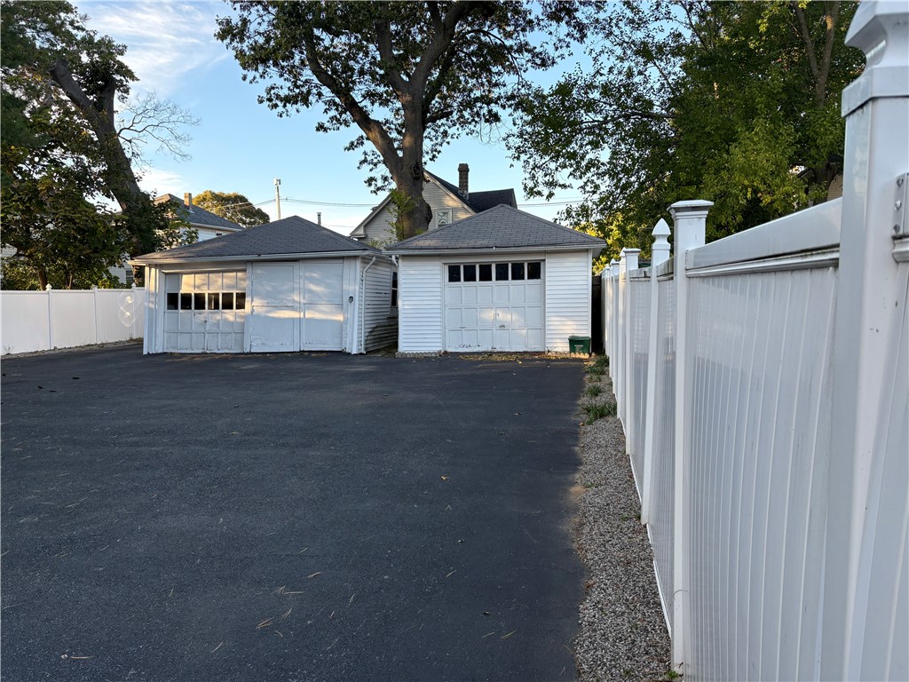 137 Rutherglen Avenue Providence, RI 02907 - Photo 2 of 37 2 garages.