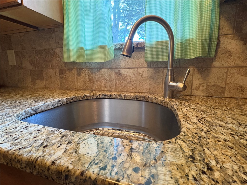 137 Rutherglen Avenue Providence, RI 02907 - Photo 6 of 37 Granite counters.