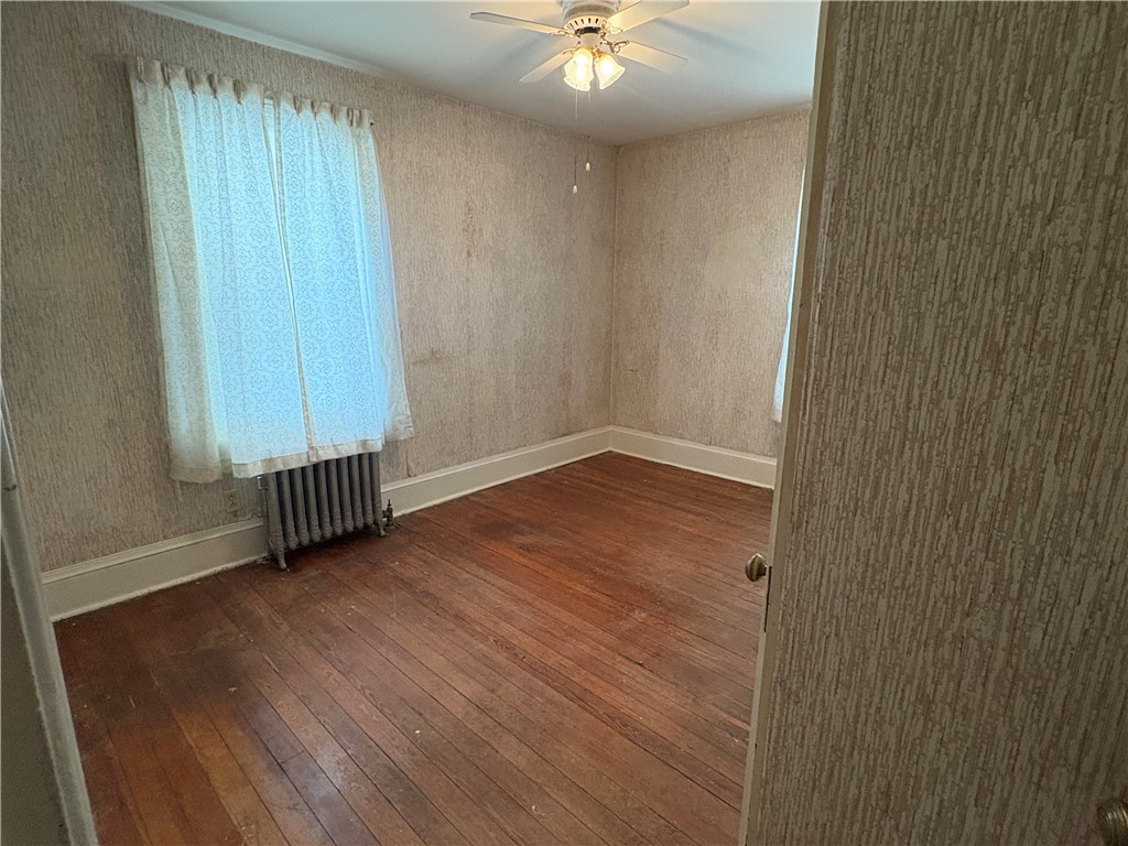 137 Rutherglen Avenue Providence, RI 02907 - Photo 10 of 37 Unit 1 bedroom 1.