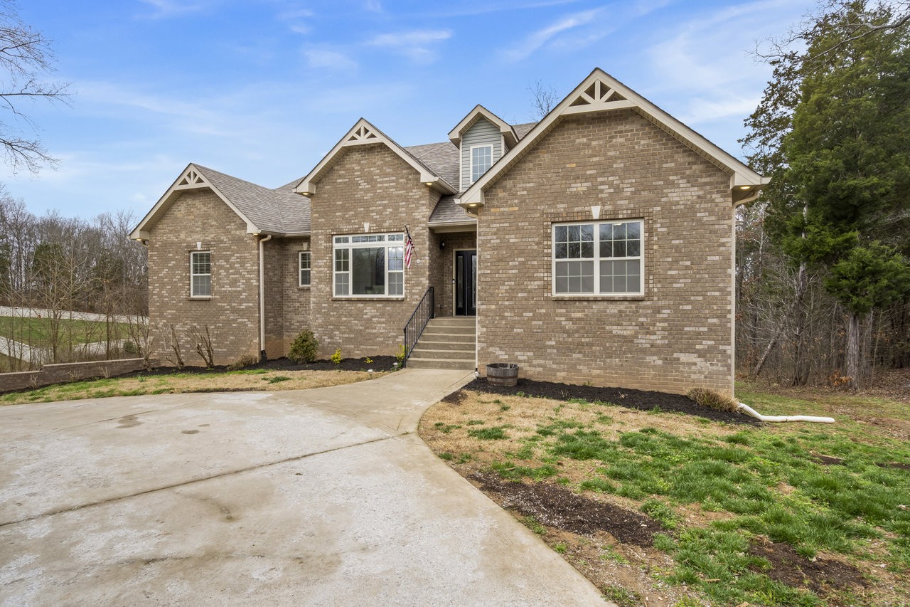 395 Salem Ridge Road Clarksville, TN 37040 - Photo 4 of 52 Gallery Image 4