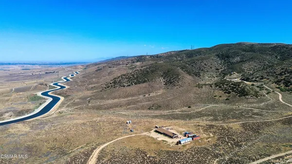 $325,000 | 44132 Munz Ranch Road, Lake Hughes, CA 93532