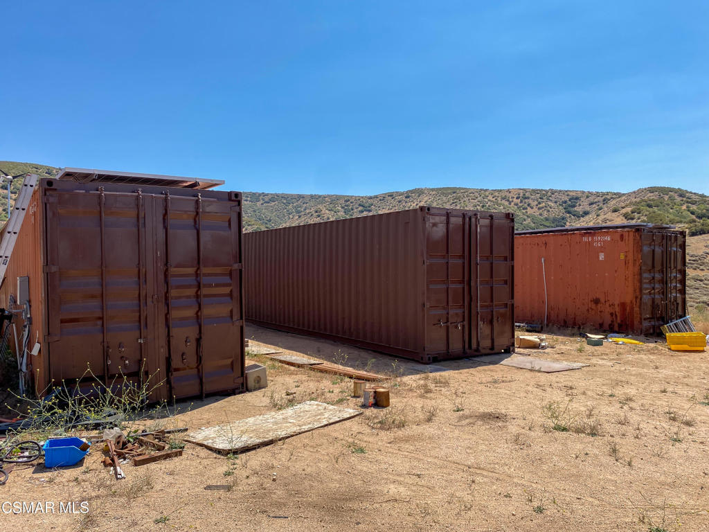 44132 Munz Ranch Road Lake Hughes, CA 93532 - Photo 15 of 25