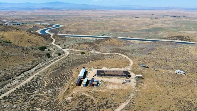 $325,000 | 44132 Munz Ranch Road, Lake Hughes, CA 93532