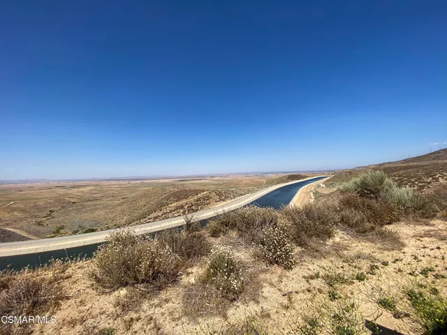 $325,000 | 44132 Munz Ranch Road, Lake Hughes, CA 93532