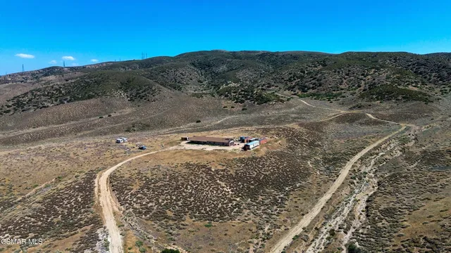 $325,000 | 44132 Munz Ranch Road, Lake Hughes, CA 93532