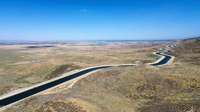 $325,000 | 44132 Munz Ranch Road, Lake Hughes, CA 93532