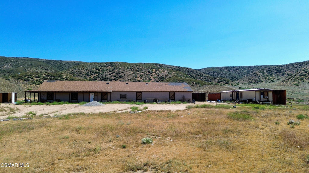 44132 Munz Ranch Road Lake Hughes, CA 93532 - Photo 5 of 25