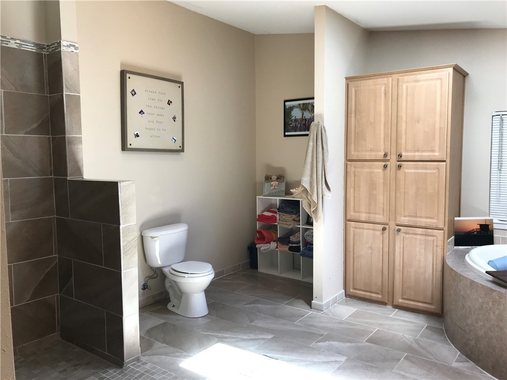 467 West Birnie Slough Road Cathlamet, WA 98612 - Photo 19 of 21 Gallery Image 19