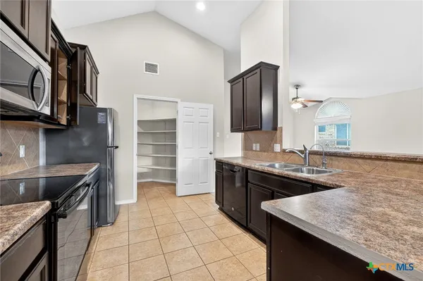 $245,000 | 1230 Fawn Lily Drive, Temple, TX 76502