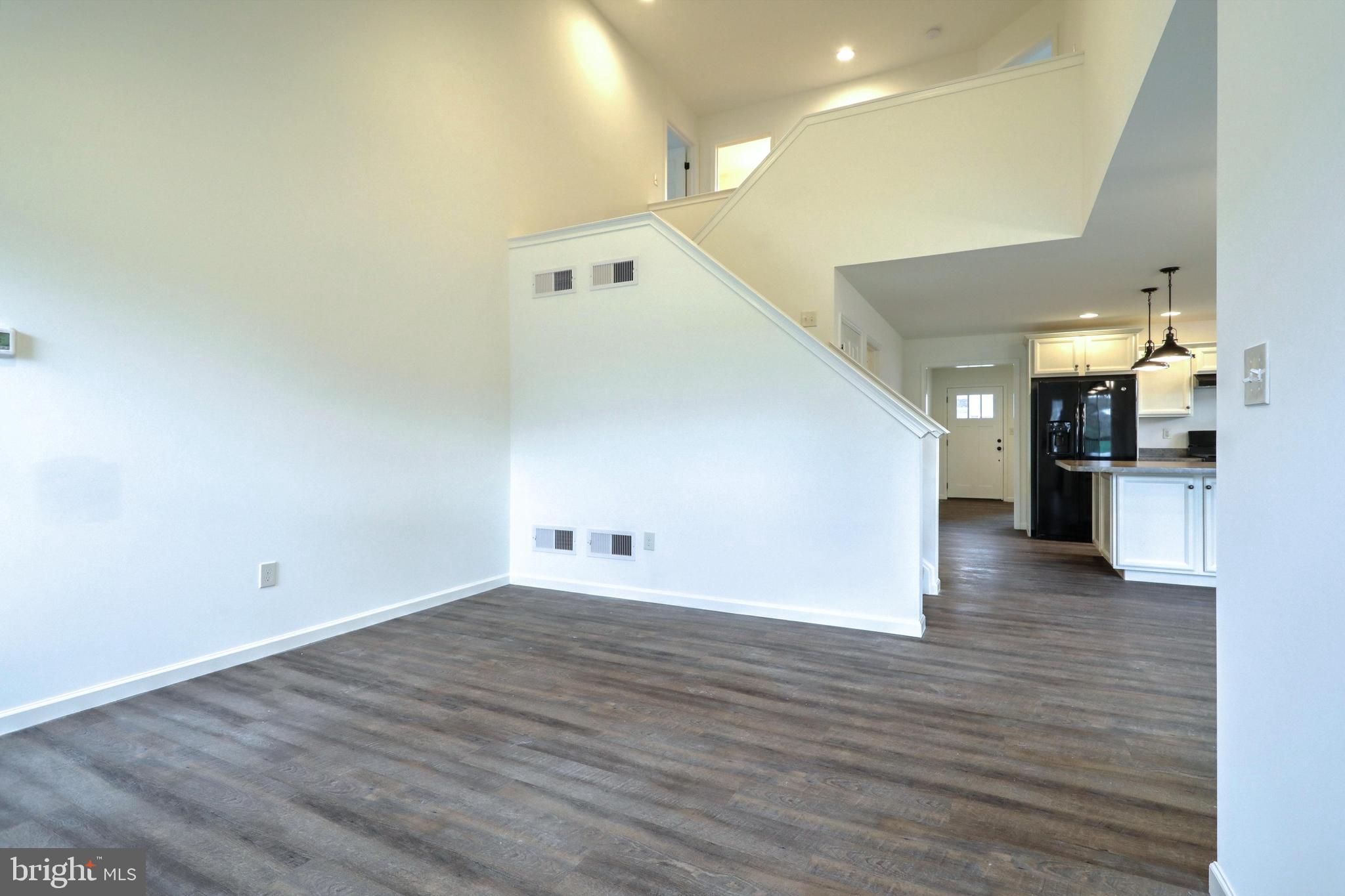 703 Duquesne Road York, PA 17402 - Photo 12 of 36 Gallery Image 12