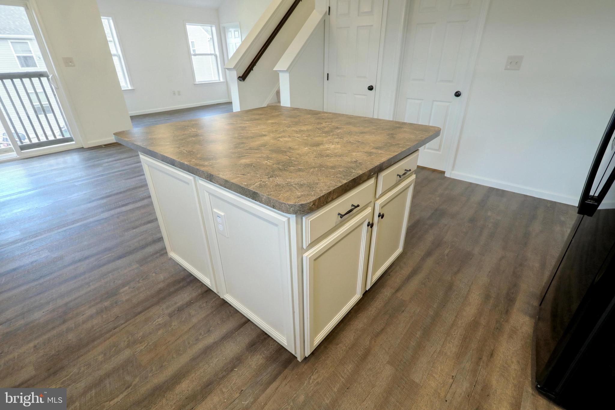 703 Duquesne Road York, PA 17402 - Photo 14 of 36 Gallery Image 14