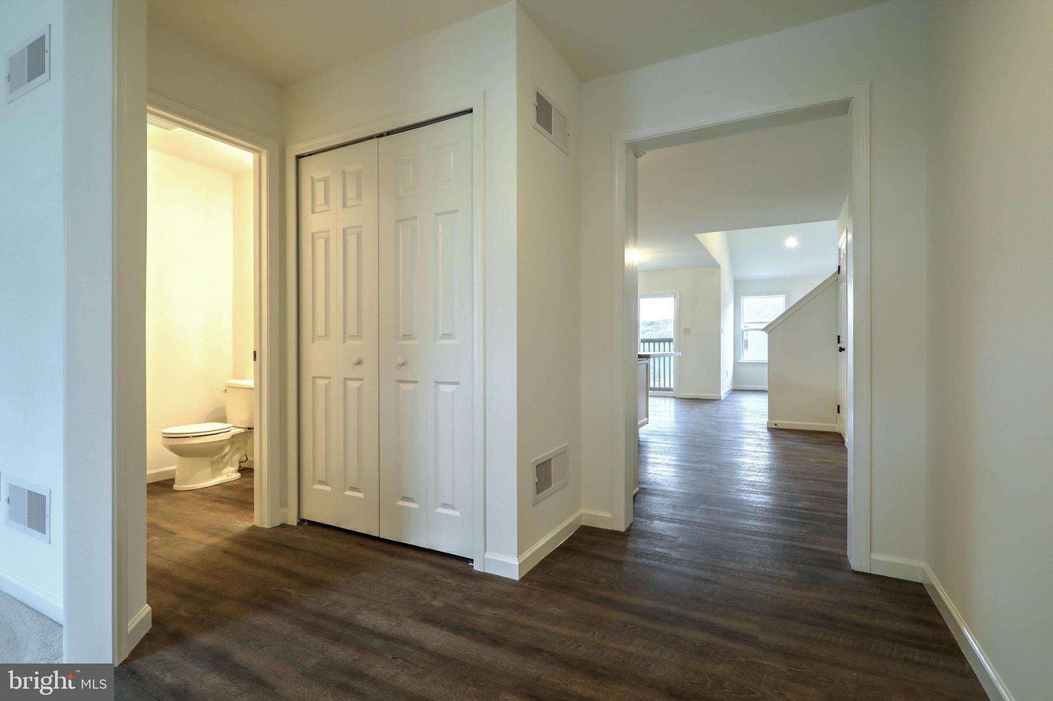 703 Duquesne Road York, PA 17402 - Photo 7 of 36 Gallery Image 7