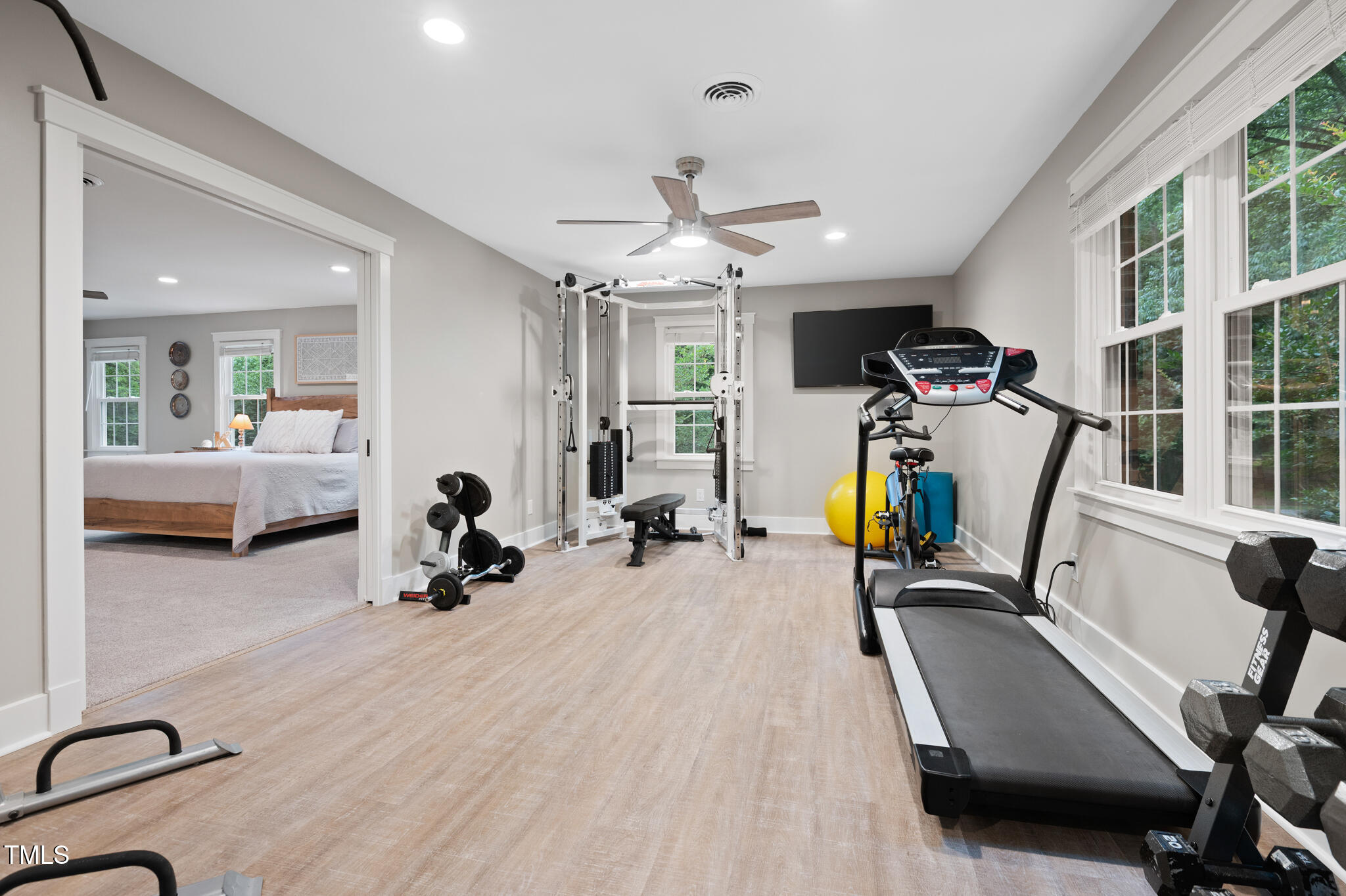 8608 Valley Brook Drive Raleigh, NC 27613 - Photo 33 of 74 DSC_0205
