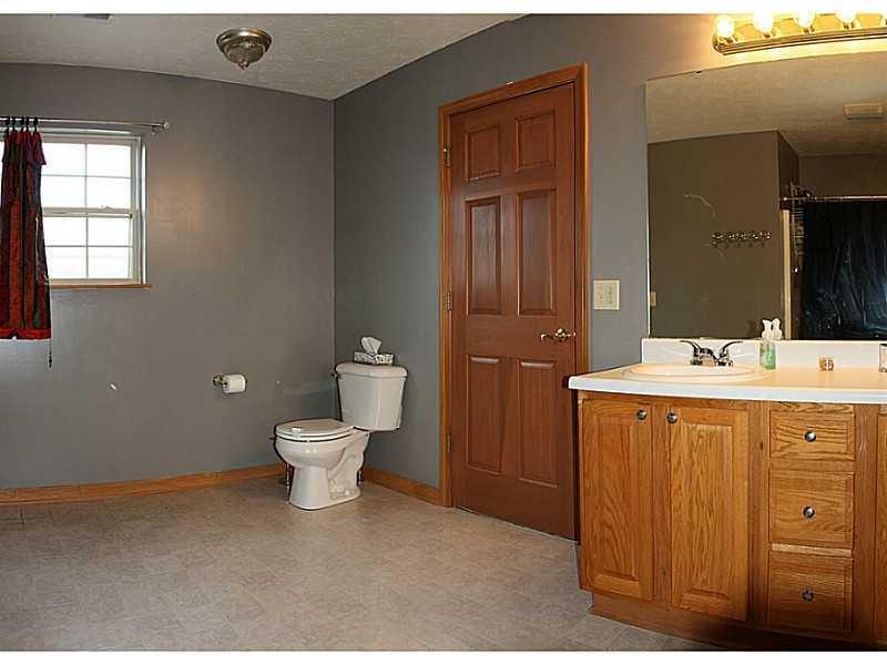 912 Schmitt Road Indianapolis, IN 46239 - Photo 16 of 24