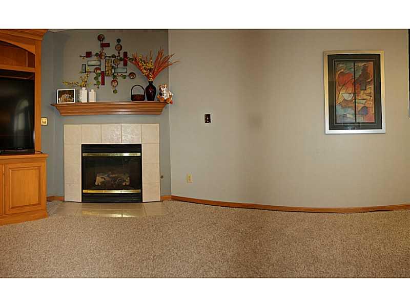 912 Schmitt Road Indianapolis, IN 46239 - Photo 4 of 24
