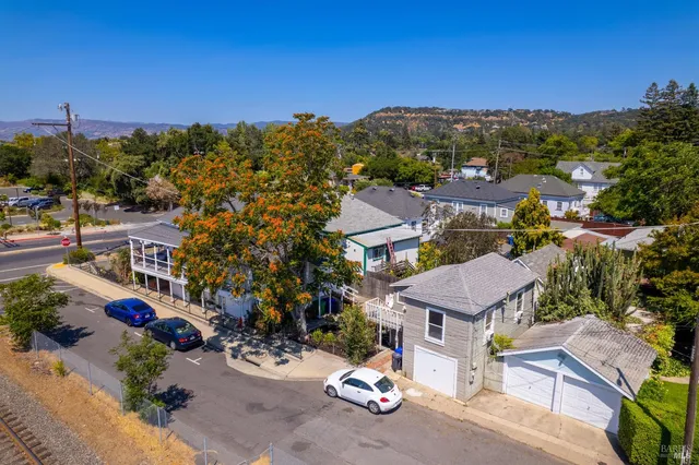 $1,370,000 | 747 3rd Street, Unit A B, Napa, CA 94559
