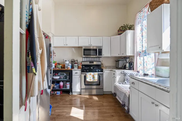 $1,370,000 | 747 3rd Street, Unit A B, Napa, CA 94559