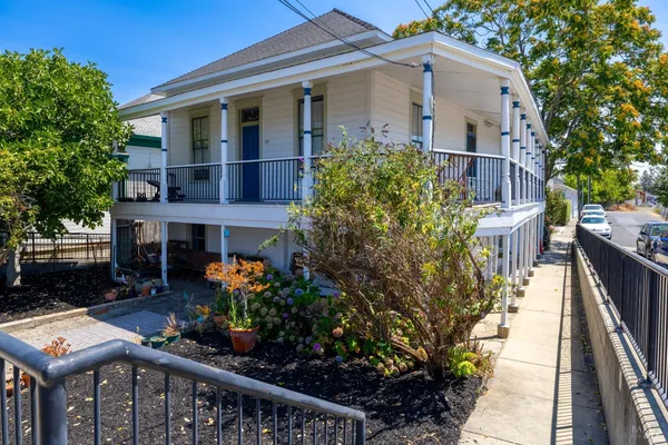 $1,300,000 | 747 3rd Street, Unit A B, Napa, CA 94559