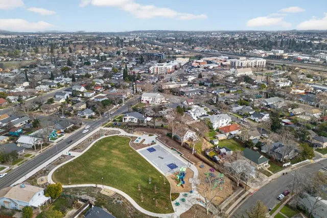 $689,000 | 247 Cedar Street, Roseville, CA 95678