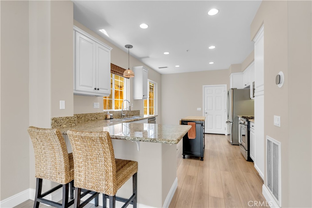 9 Fieldhouse Ladera Ranch, CA 92694 - Photo 12 of 33 Gallery Image 12
