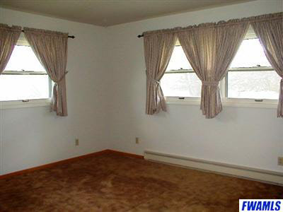 14123 Aboite Road Roanoke, IN 46783 - Photo 6 of 7