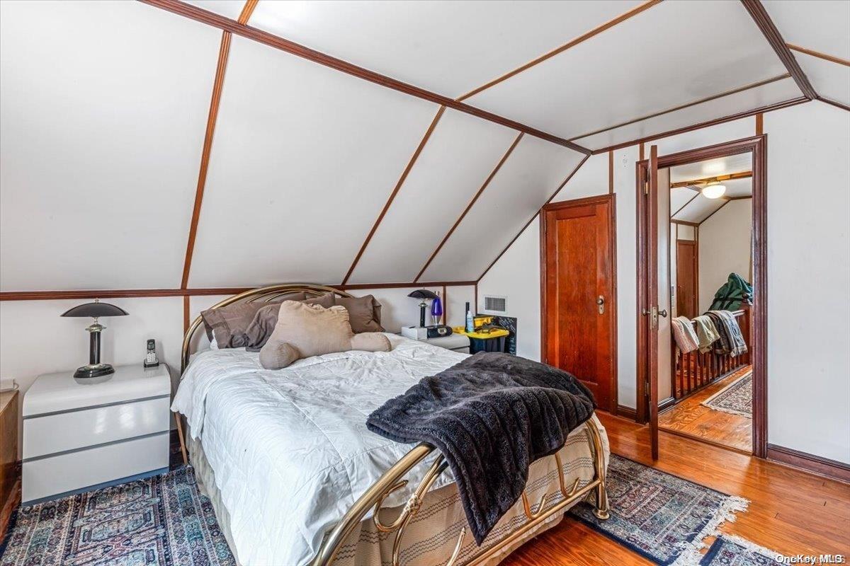 84-48 252nd Street Queens, NY 11426 - Photo 15 of 26